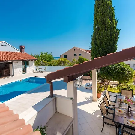 Holiday home Nice In Mlini-brasina With Kitchen *