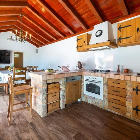 Nice In Mlini-brasina With Kitchen